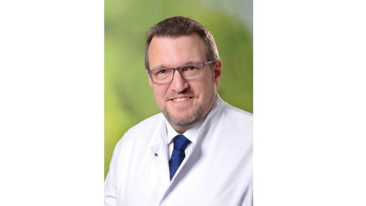 Dr. Mario Schubert
